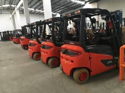 深圳進(jìn)口二手電動(dòng)叉車報(bào)關(guān)代理公司-18年經(jīng)驗(yàn)