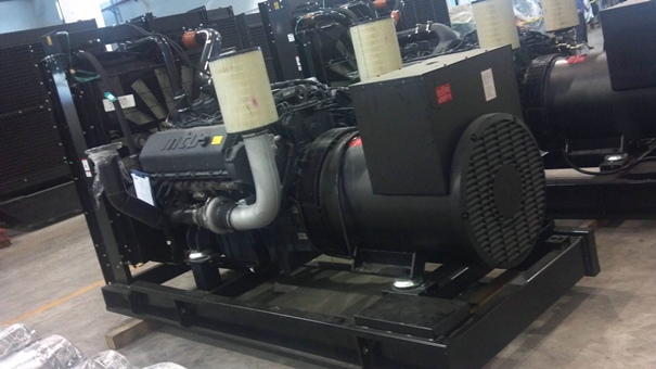 1642498344608226.jpg 舊機電進口報關(guān)_副本.jpg