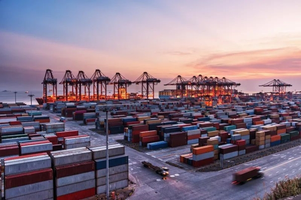 1639720089530670.jpg 洋山港進(jìn)口清關(guān)公司_副本.jpg